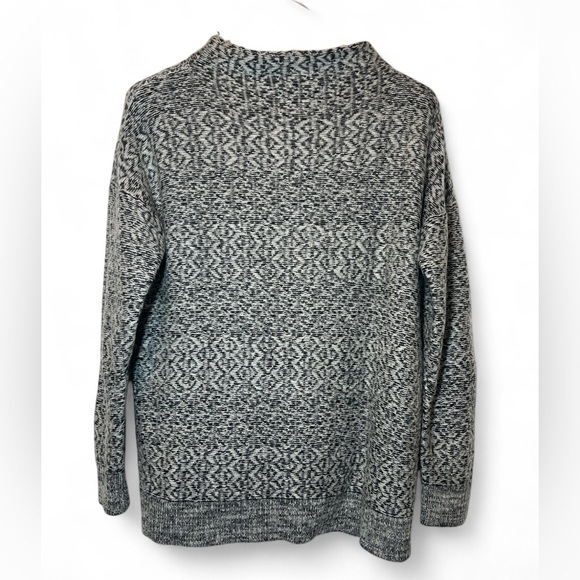 Banana‎ Republic Women M Black White Extra Fine Merino Wool Mohair Sweater - Picture 1 of 5